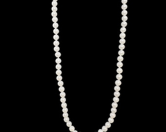 Single Strand Faux Pearl Necklace (4599)