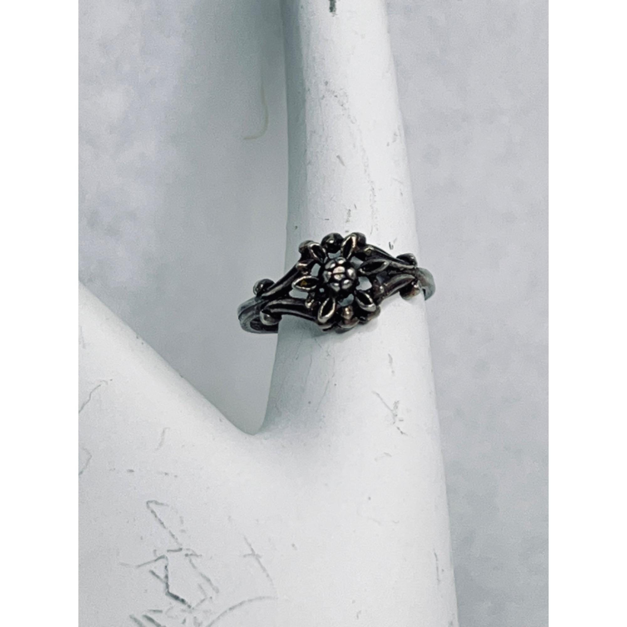 アクセサリー Vintage VALENTINO Silver Ring 925 25712635_56443927_1000.jpg