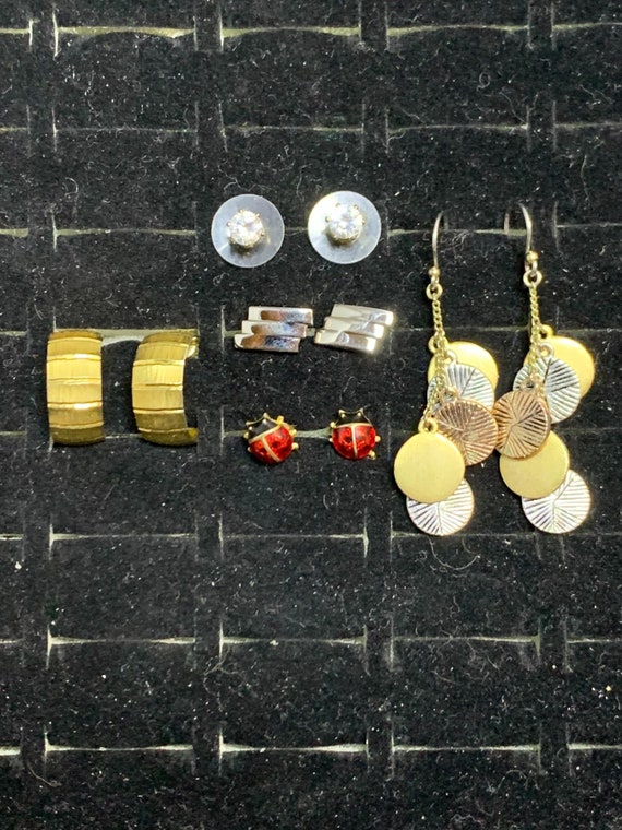 Lot of 5 Pair of Pierced Earrings (2117) - image 4