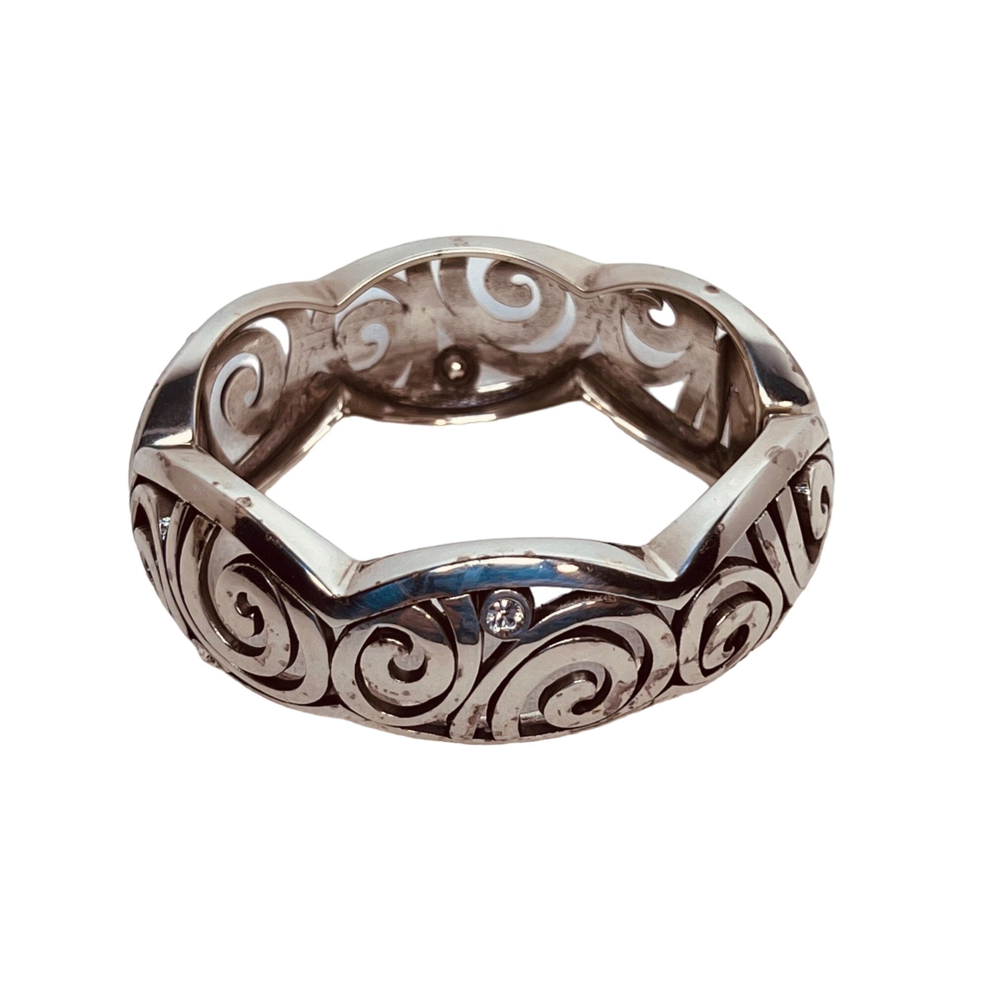 Brighton Open Cutwork Silver Tone Hinged Magnetic Bracelet  display picture 1