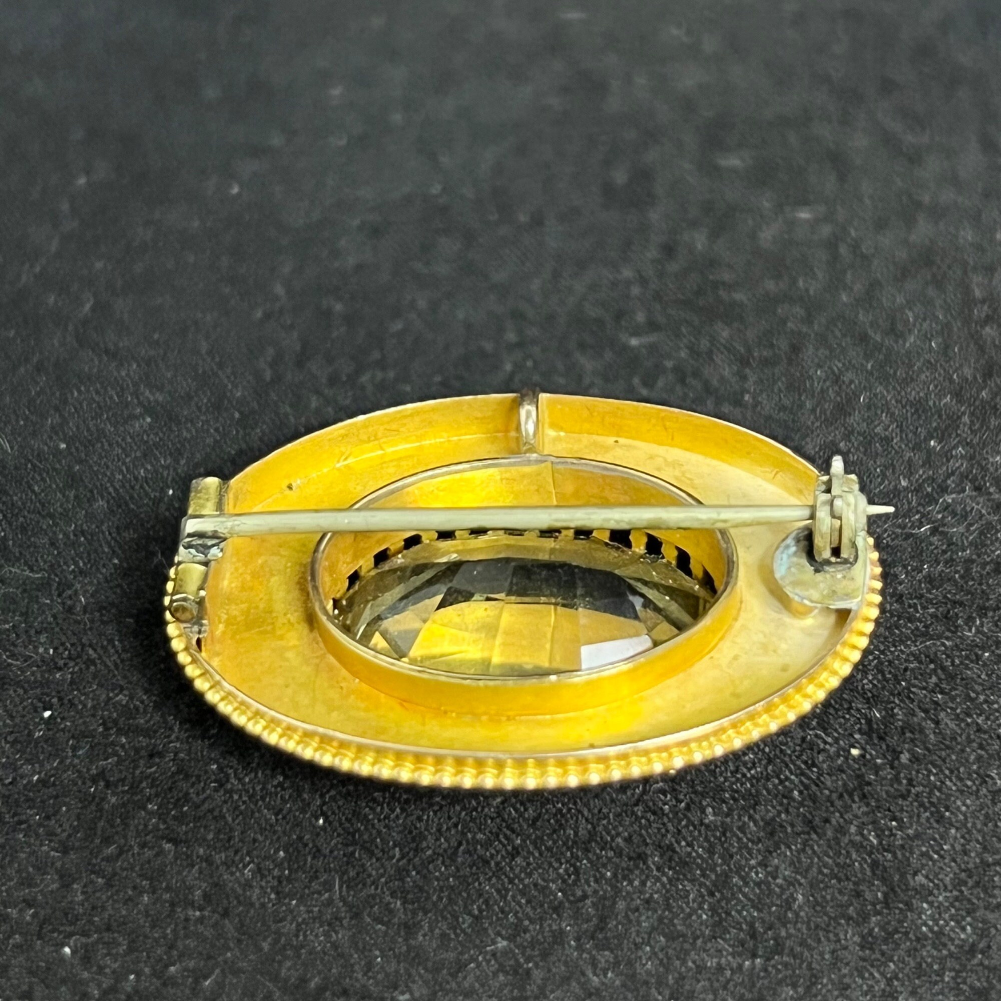 アンティーク オーバル ゴールドとファセット シトリン ブローチ、T