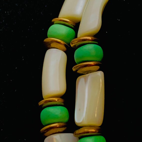 Vintage Gold Tone MOP & Green Bead Necklace Signe… - image 5