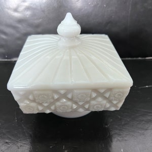 Vintage Westmoreland Old Quilt Pattern Milk Glass Covered Compote