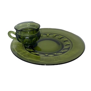 Vintage Indiana Glass Green King&#39;s Crown Thumbprint Snack Plate & Cup Set