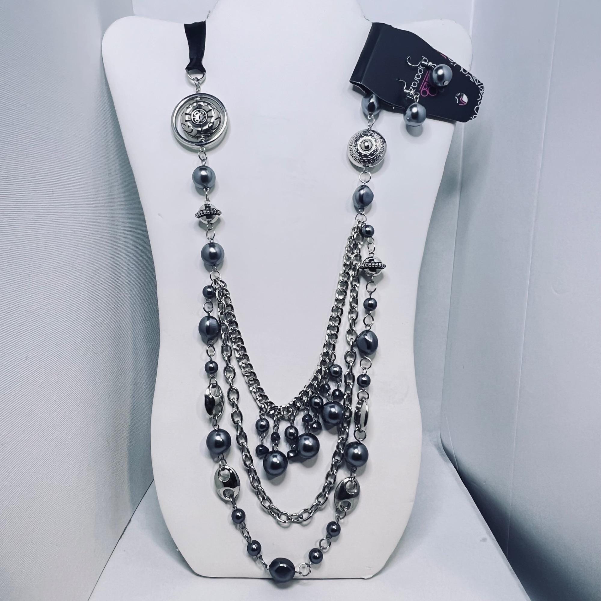 Paparazzi Silver Tone, Gray and Black Necklace W/pierced Earrings