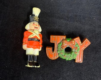 Vintage Hallmark Plastic Christmas Pins (2356)