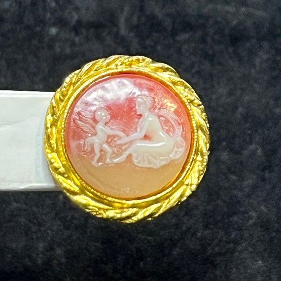 Gold Tone Carved Shell Woman With Fairy Cameo But… - image 3