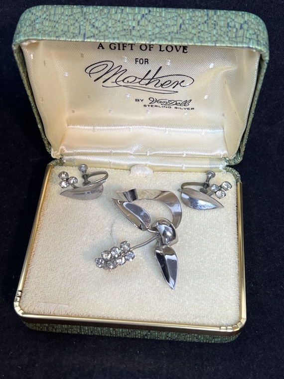 Vintage Silver Tone & Rhinestones Brooch And Earri