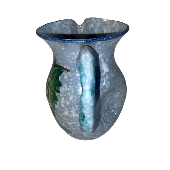 イタリア「セラミックパオリ」の水差し （底にＩＴＡＬＹ　６２９／３5のサイン） ヴィンテージ ブルー フローラル セラミック ピッチャー