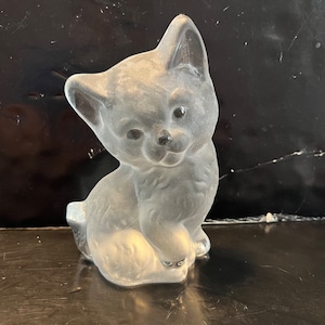 Vintage Viking Glass Frosted Glass Kitten Paperweight