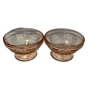 Vintage Pair of Federal Glass Sharon Pink Champagne/ Tall Sherbet