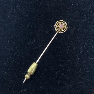 Vintage 10K Yellow Gold Floral Stick Pin With Pink Rhinestone (2144 )