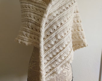 Chal/estola/bufanda gruesa de pura lana de alpaca blanca con encaje calado y detalles en relieve para mujer, hecho a mano para el invierno