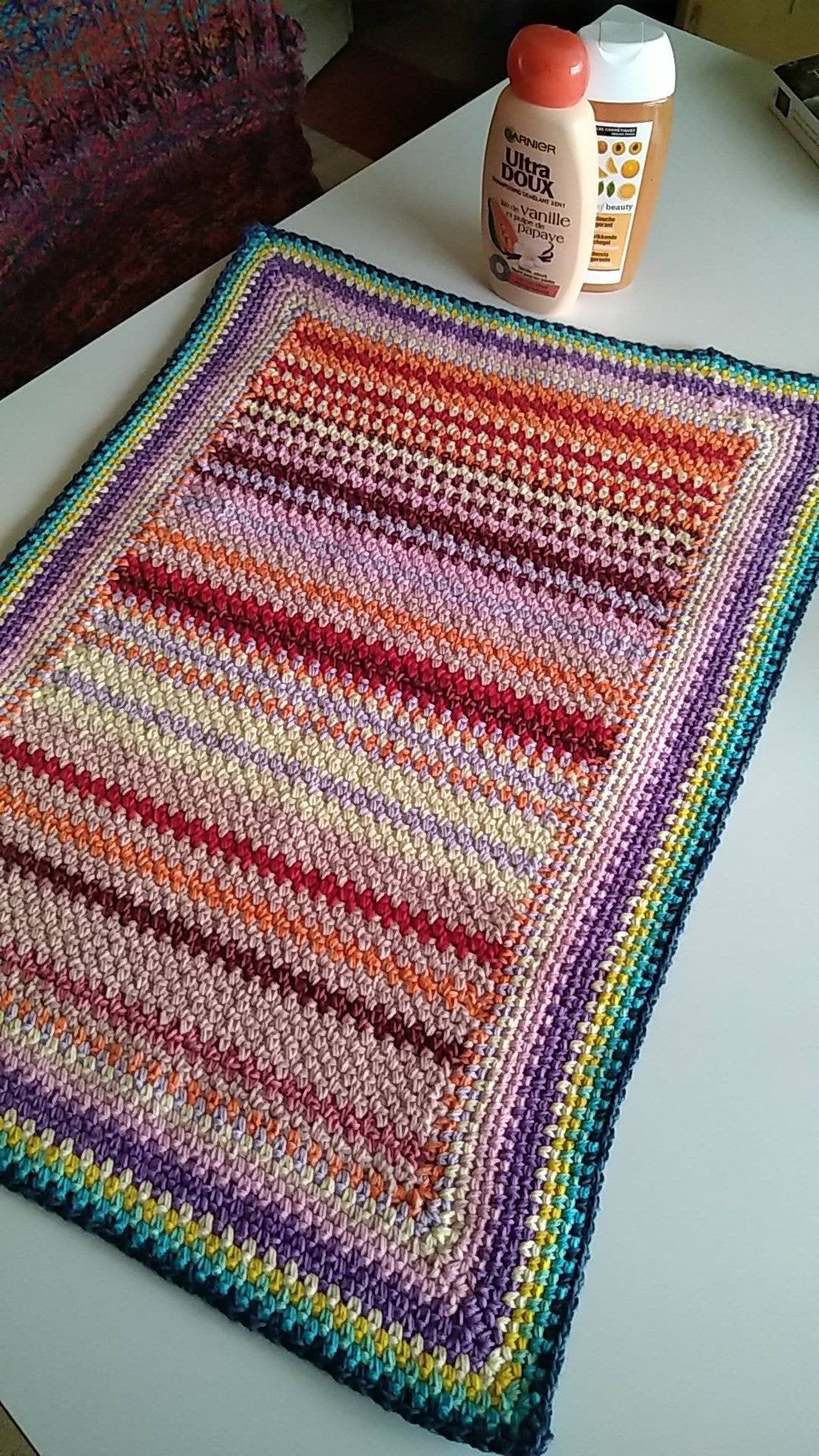 Tapis Intérieur Multicolore Coton Épais Salle de Bain Douche ou Chambre Fait-Main Au Crochet Décorat