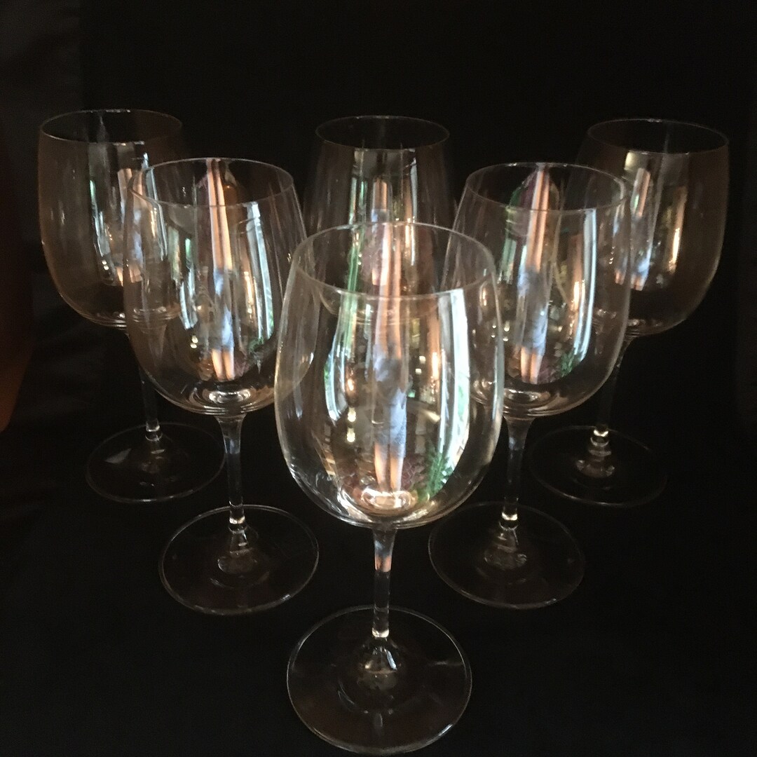 Beautiful Set of Six Wine Glasses. RONA Slovakia With a Hint of an