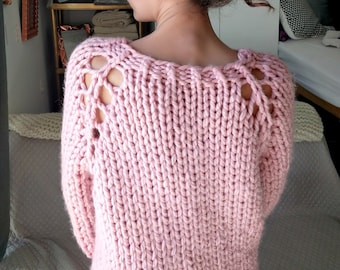 Chunky Raglan Knit Sweater Pattern: Super Bulky Yarn