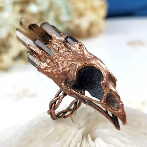 Skull ring, US 7, quartz ring, witch ring, gothic ring, tribal pagan bird skull