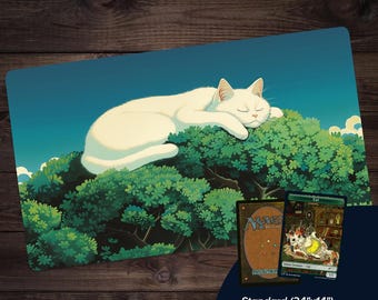 Tappetino da scrivania con gatto bianco assonnato tra gli alberi / Tappetino da gioco con scena naturalistica rilassante MTG, TCG, gioco confortevole / Tappetino per mouse con gatto rilassante 24x14" 36x12" 36x18" Regalo