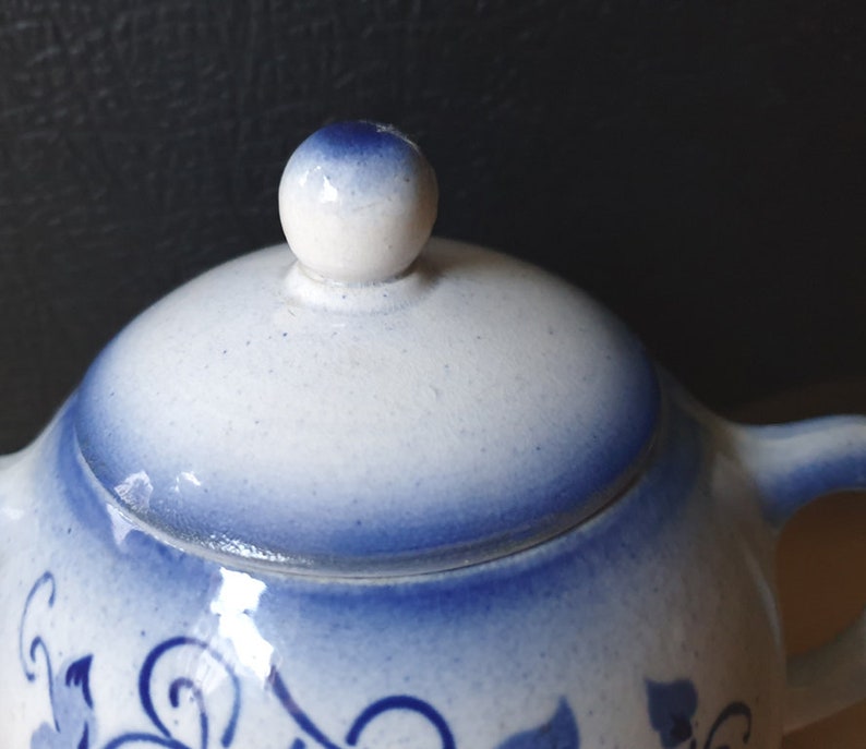 Nimy, Belgium Ceramic Art Deco 'spritzdekor' Design Sugar Bowl With Lid