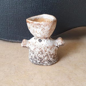 Vest Keramiek 116, Gouda, Netherlands: playful earthy and austere ceramic Dutch design sturdy mid-century handled mini-vase, brutalist decor