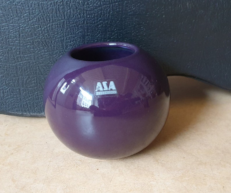 Asa Selection Keramik, deep violet / purple West-Germany pottery from the eighties, minimalist 1980s, wonderful bulbous ceramic vase image 1