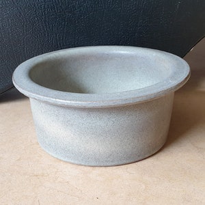 Loré Keramiek: Ciro 015-14, Netherlands minimalist ceramic Dutch design pottery ceramic indoor planter pot with pearl grey glaze