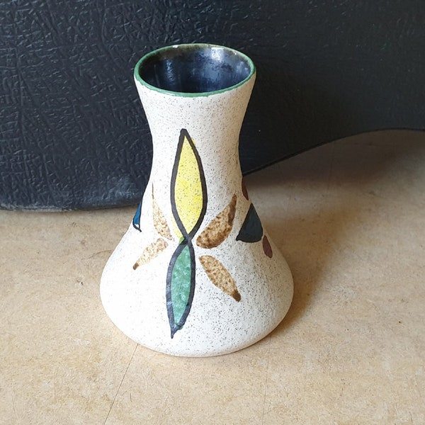 Fohr Keramik 306-10, West-Germany pottery ceramic small modernist design vase with hand-painted abstract decoration in 3 mid-century colours