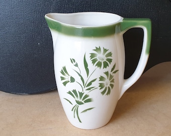 Boch, La Louvière 'Flora', Belgium: large art deco 'Spritzdekor' airbrushed big pitcher from the 1930/40s cornflower decoration in green (!)