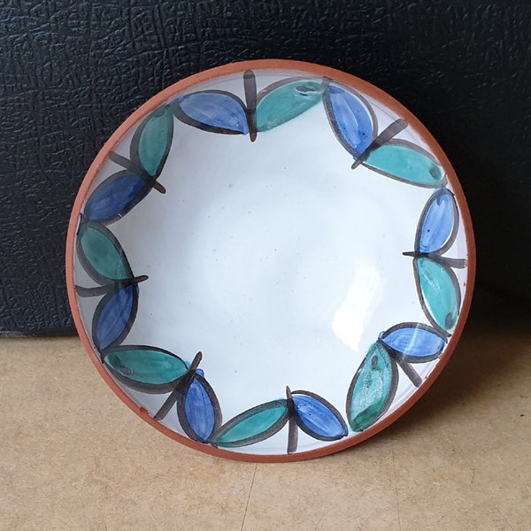 Krösselbach 3802/2, West-Germany, ceramic dish with hand-painted decoration from the sixties, looking like Scandinavian design, Claire Zange