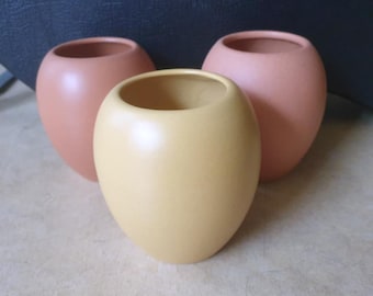 A trio (!) of Asa Selection Keramik: austere West-Germany pottery from the 1970/80s, minimalist ovoid, monochrome satin post-modern glaze