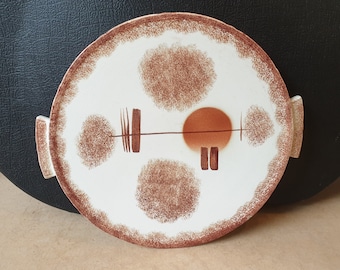 Villeroy & Boch Torgau 25, Sachsen-Anhalt, Germany: Bauhaus abstract constructivist Spritzdekor cake stand / plate in shades of brown, RARE!