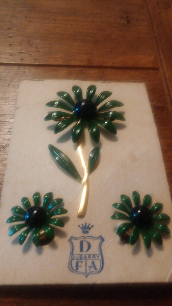 Vintage DuBarry Fifth Avenue Flower Brooch and Cl… - image 2