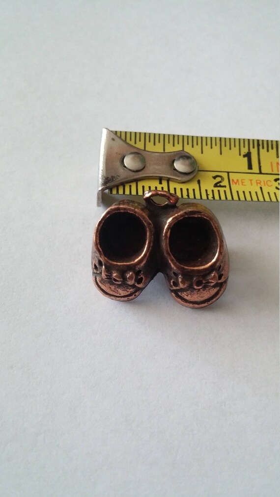 Bronze Baby Shoes Brooch Pin or Pendant Baby Show… - image 3