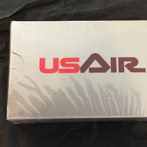NIB  - new, in sealed package, vintage US AIR playing cards Great collector&#39;s item