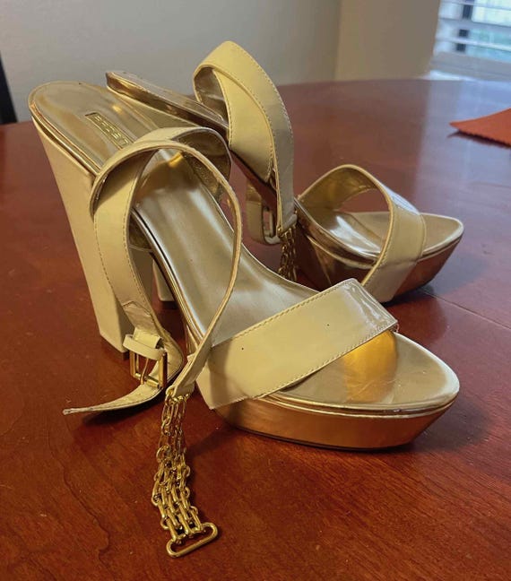 slim fit dress slacks Shyremin Platform Sandal in Gold
