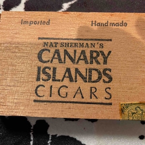 Vintage Nat Sherman International Canary Island&#39;s Cigar Box.