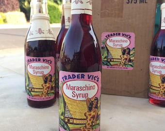 Original Vintage Bottle Trader Vic&#39;s Pin UP Hawaii Aloha Honolulu Maraschino Syrup barware Tiki