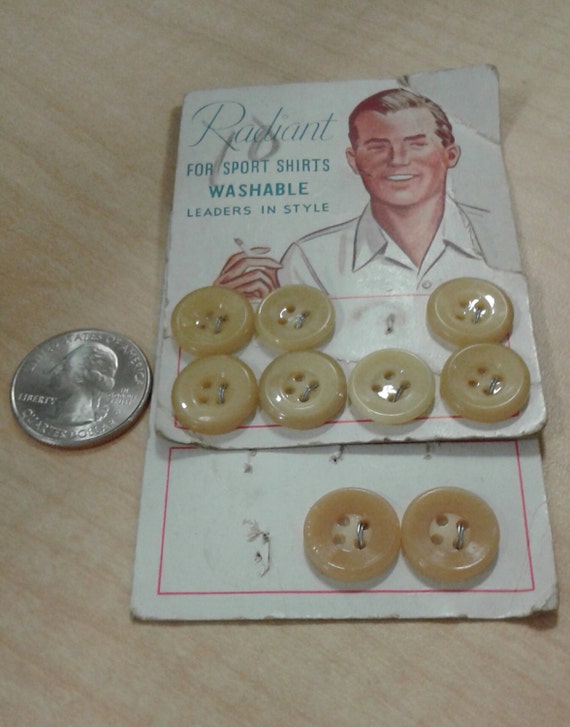 1950's Yellow Buttons 25mm on Card 1950's Yellow Buttons 25mm on Card