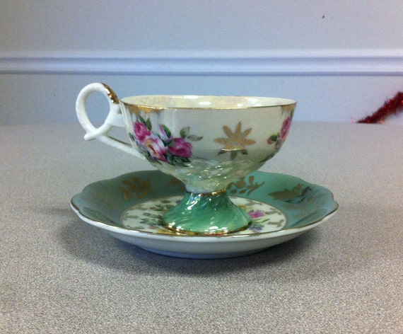 L M Royal Halsey Fine China Teacup/saucer - Lustreware Rose Swirl