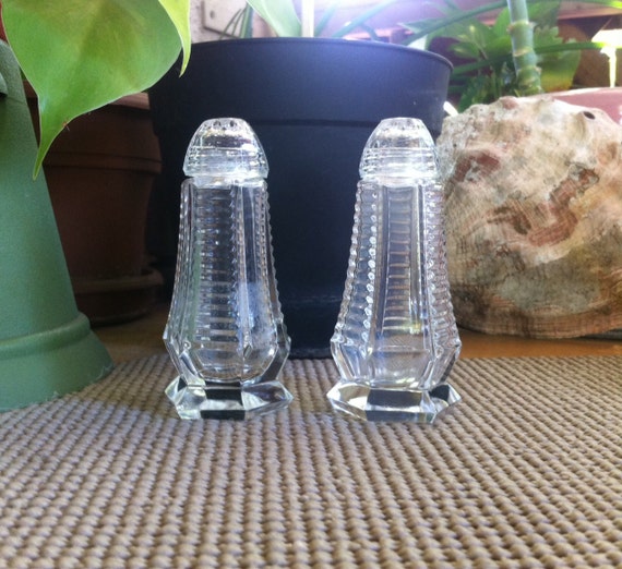 Home & Living Set of 6 Bohemian Glass Vintage Salt and Pepper Shakers