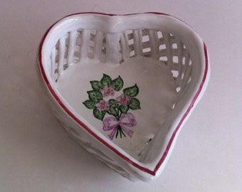 Berardos Ceramic Trinket Dish w/Lid Portugal - White Woven Heart