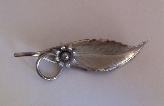 Vintage Pewter Brooch - Leaf with Flower and Ring - image 2