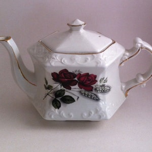 Ellgreave Ironstone Teapot by Wood and Sons - Red Rose Gold Trim 1930&#39;s