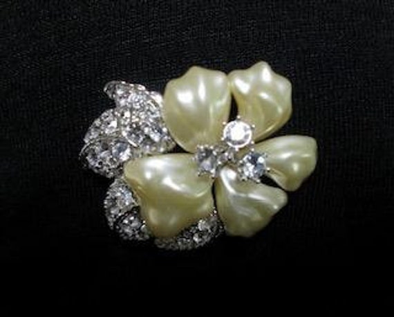 Nolan Miller Flower Brooch - Yellow Lucite - image 6