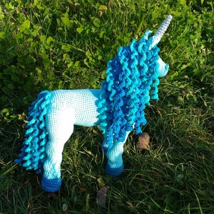 Crochet unicorn, Hooked Unicorn, Unicorn plush, amigurumi, Fantasy, Unicorn, Unicorn