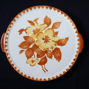 Beautiful yellow brown flower decor ceramic cake platter, handled. Paetsch 2978 Germany, 1930s. Spray painted / Spritzdekor. Vintage kitchen