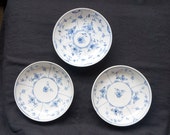 Rare handpainted antique saucers by Fürstlich - Sachsen - Weimar Porzellan Grossbreitenbach. 18th century porcelain. Vintage