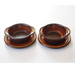 Brown orange characteristic 1960 / 70s design. 2 handled soup bowls + plates, Herbolzheim Germany, 285-17P /11. Vintage, West German pottery