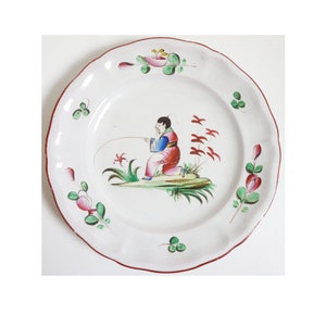 Rare antique earthenware plate. Les Islette / Lunéville France. Decor Chinese fisher, flowers. Polychrome, late 18th century. Good condition