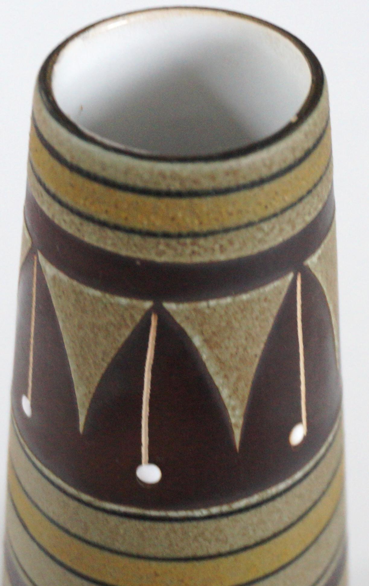 モダニズム花器 1950 年代の素晴らしいモダニズムの花瓶。 Marzi & Remy Keramik